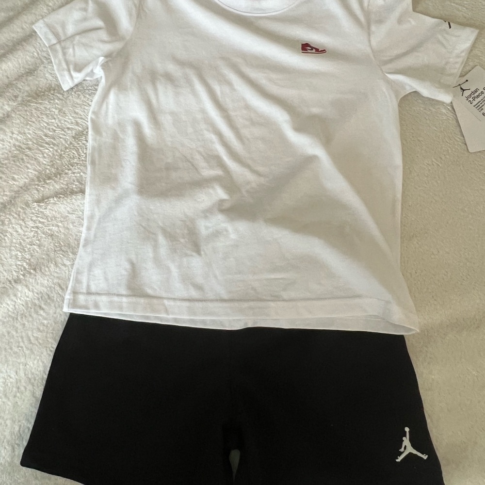 Jordan Kids' White Logo Tee